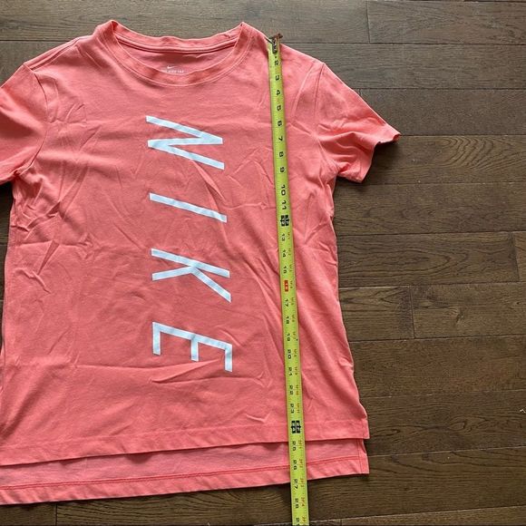 Nike T-Shirt - Picture 8 of 8